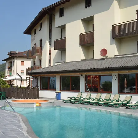 Family Primavera 3* Levico Terme